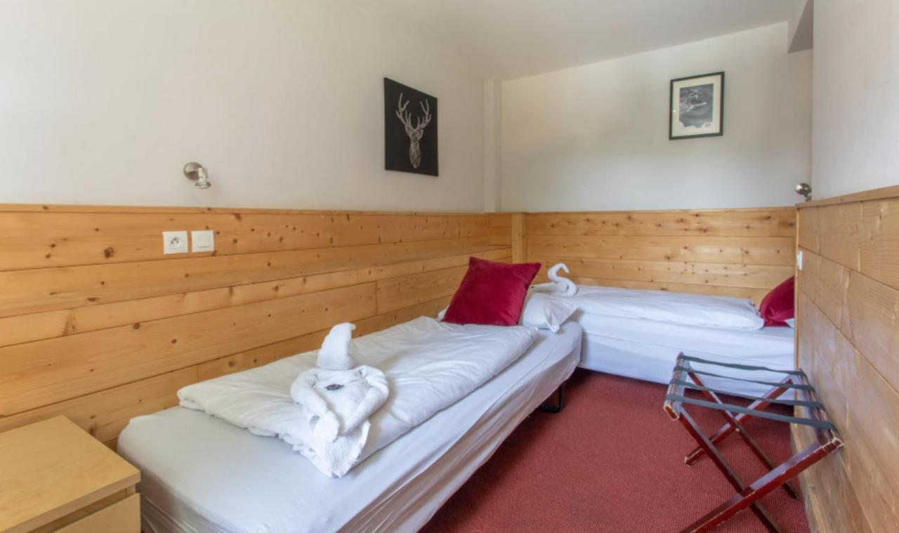 Hotel Le Refuge Alpe d'Huez Exteriör bild